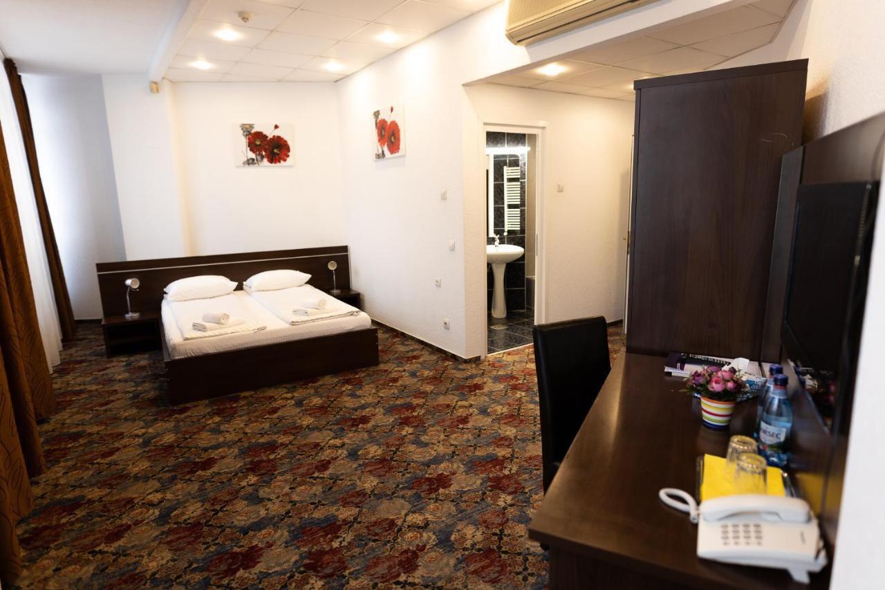 Hotel Select Sibiu Exterior photo