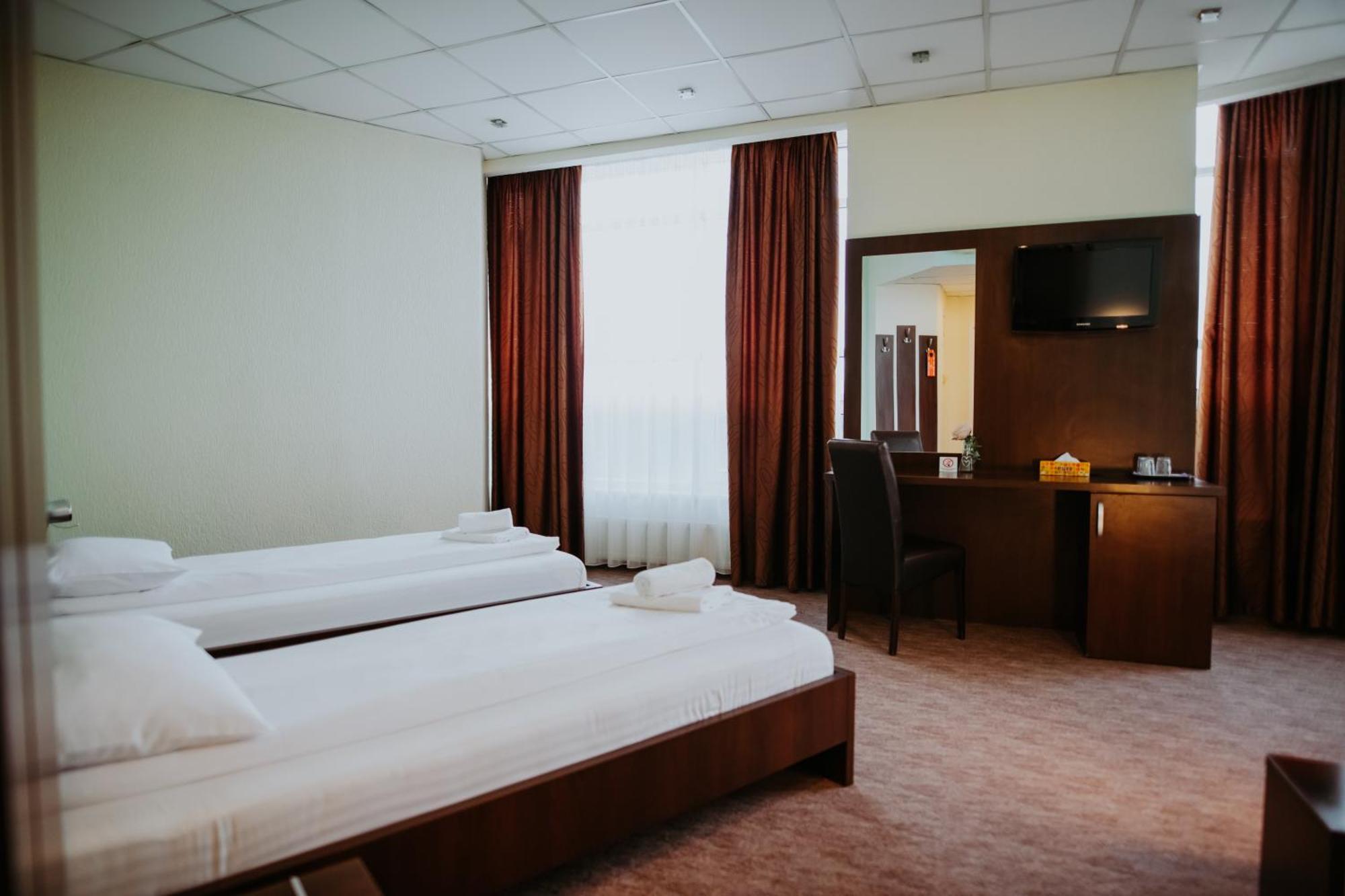 Hotel Select Sibiu Exterior photo