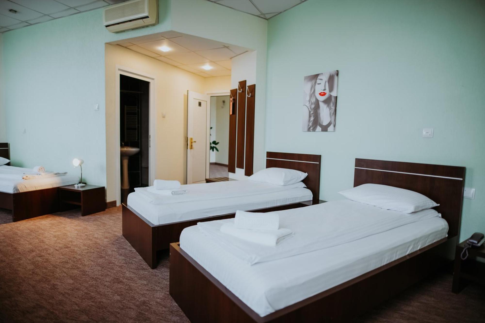 Hotel Select Sibiu Exterior photo