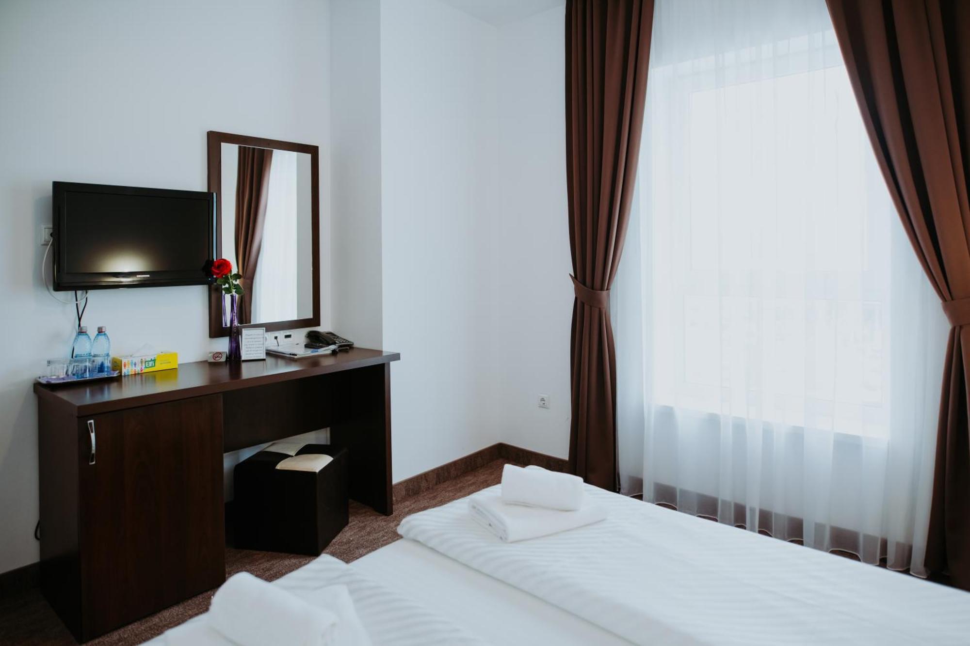 Hotel Select Sibiu Exterior photo