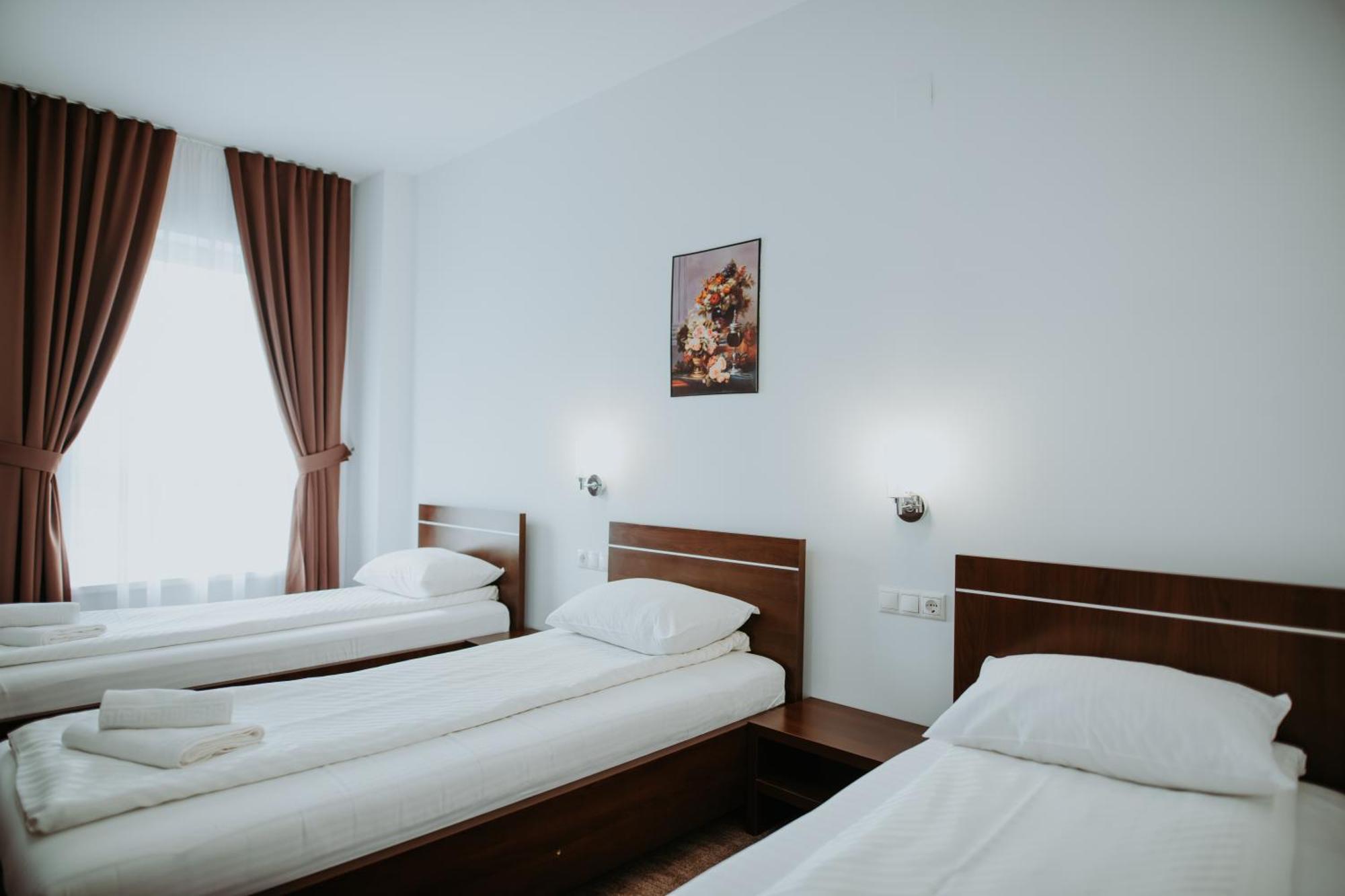 Hotel Select Sibiu Exterior photo