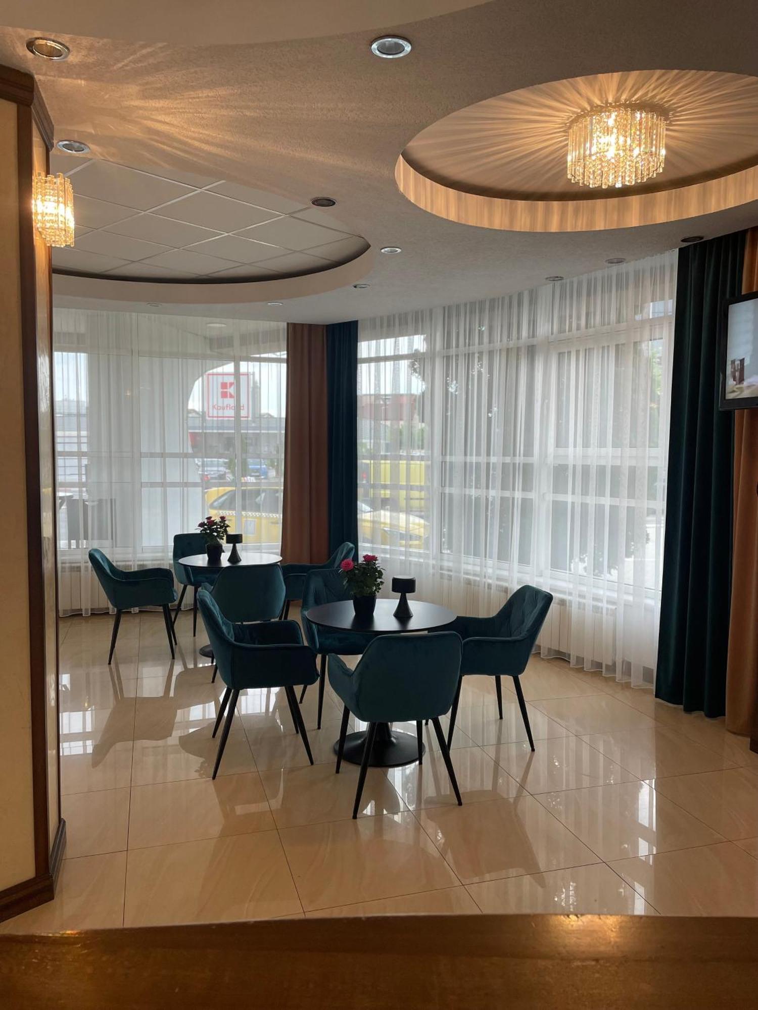 Hotel Select Sibiu Exterior photo